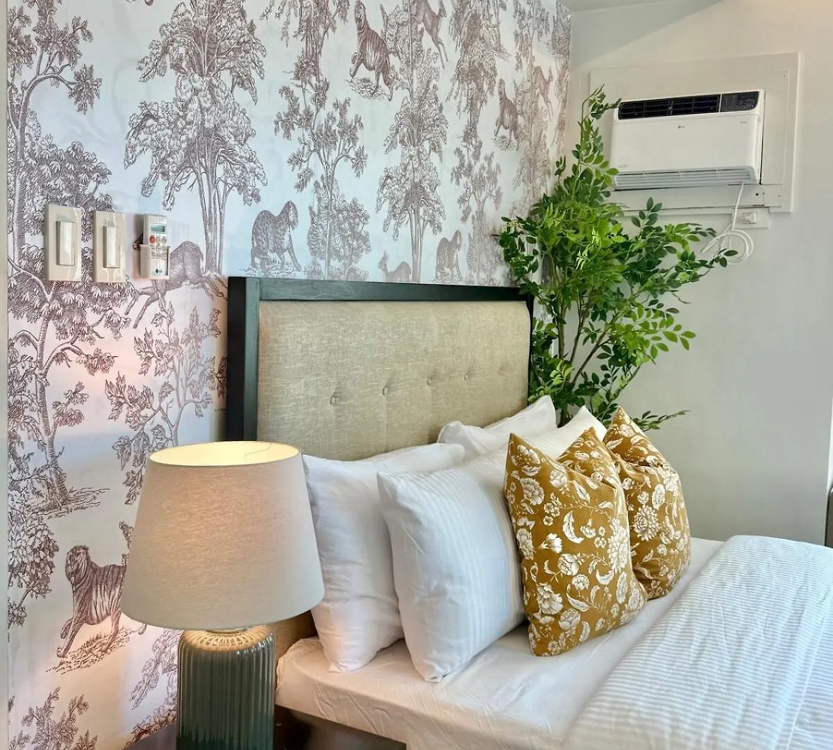 Spacious Tropics With Golf View In Bgc Μανίλα 0*,  Φιλιππίνες