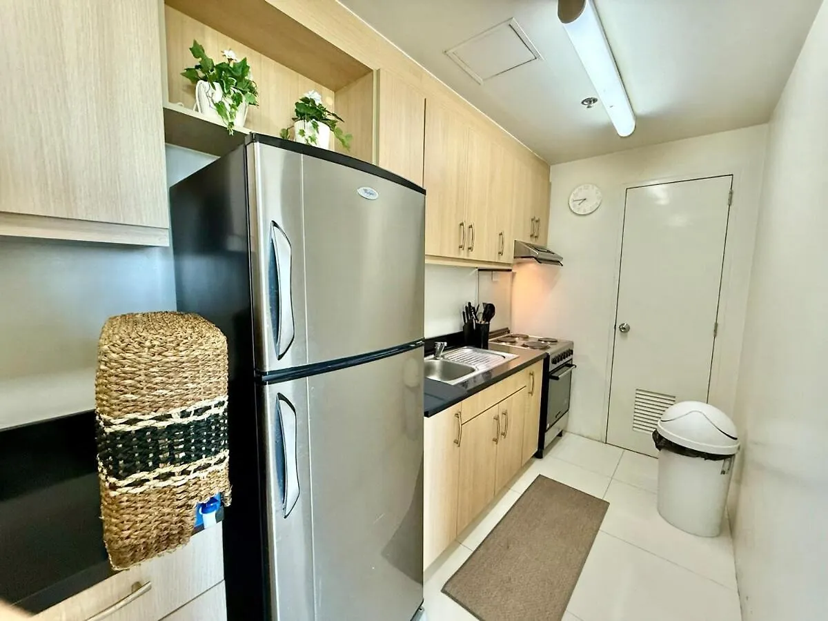 Lejlighed Spacious Tropics With Golf View In Bgc Manila Filippinerne
