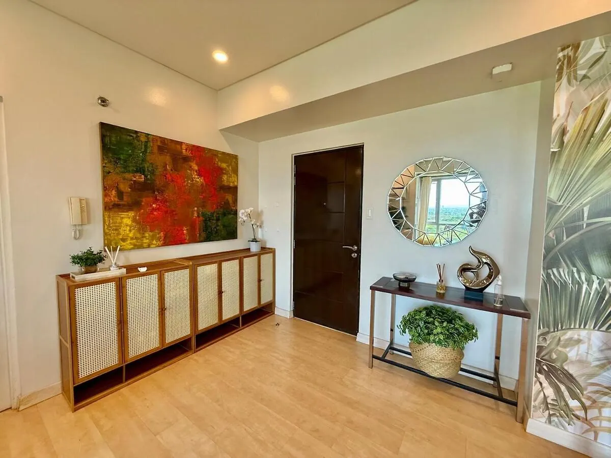 Spacious Tropics With Golf View In Bgc Manila 0*,  Filippinerne
